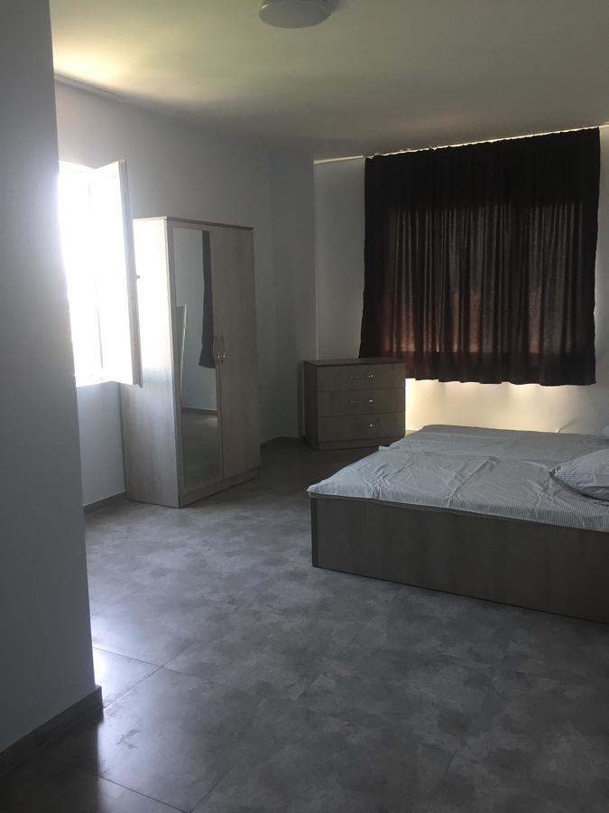 Batumi Hotel Bagian luar foto